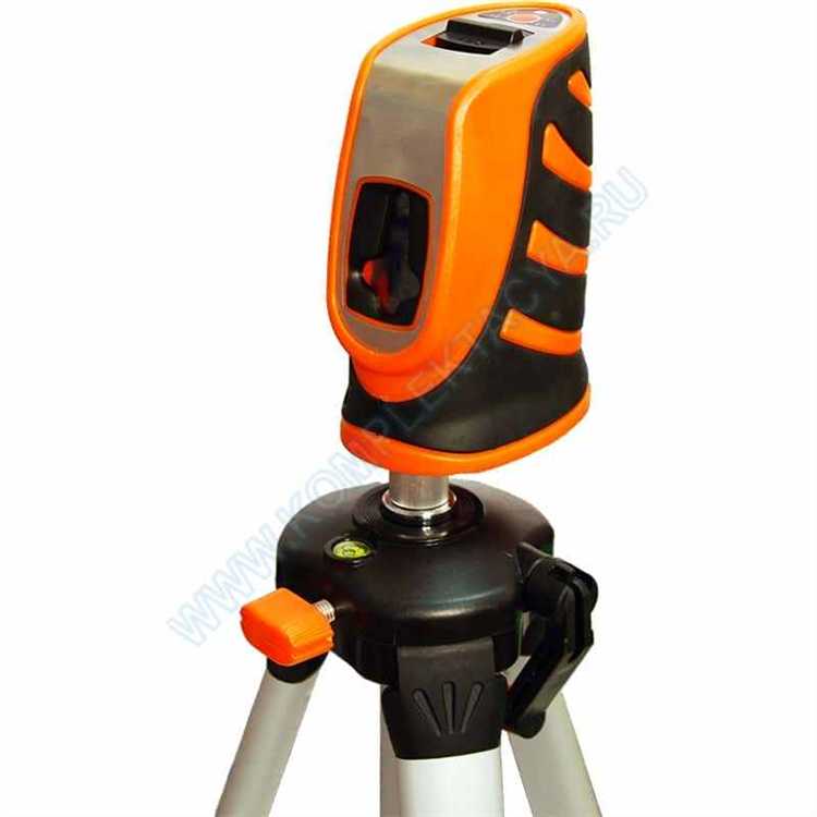 Оптические элементы: линзы и призмы для точной проекции линии