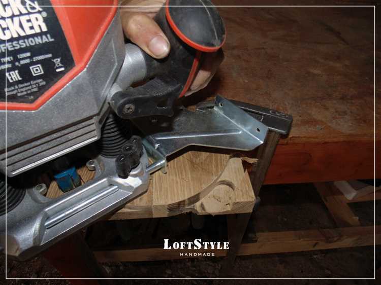 Использование шаблона для ровного контура круга