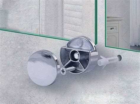 Техника сверления стены и установка дюбелей