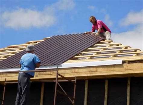 Фиксация профлиста с помощью саморезов с шестигранной головкой