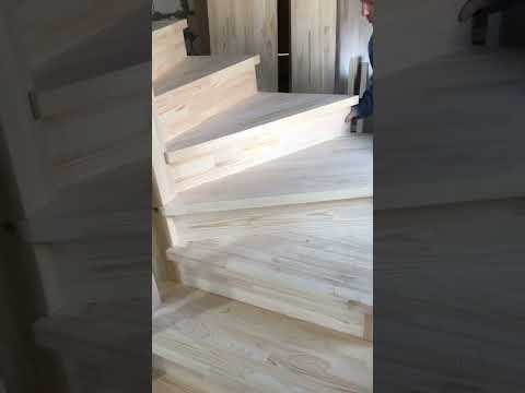 Как закрыть подступенки на лестнице