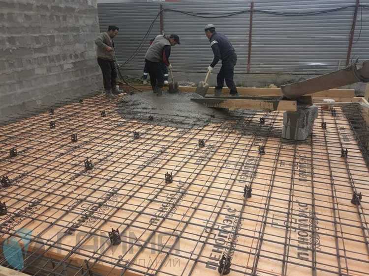 Использование вибрации для удаления пузырьков воздуха из бетона