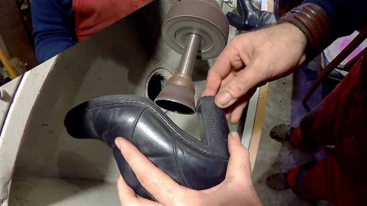 Какие инструменты и материалы понадобятся для замены набойки