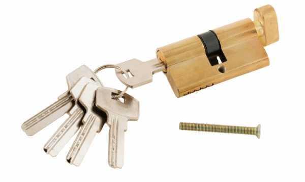 Подготовка инструмента для замены замка