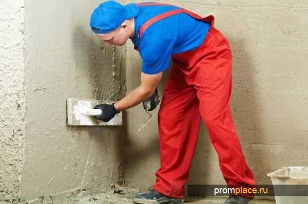 Подготовка воды и песка для замешивания раствора