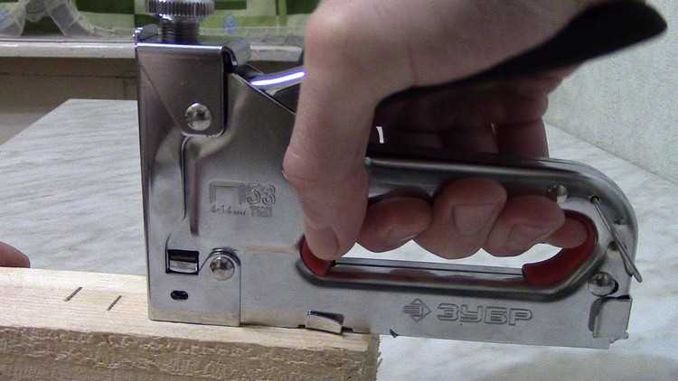 Какой степлер лучше пружинный или рессорный Какой степлер лучше пружинный или рессорный