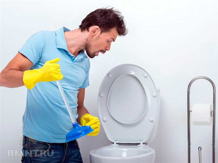 Сколько стоит вызов сантехника при засоре унитаза
