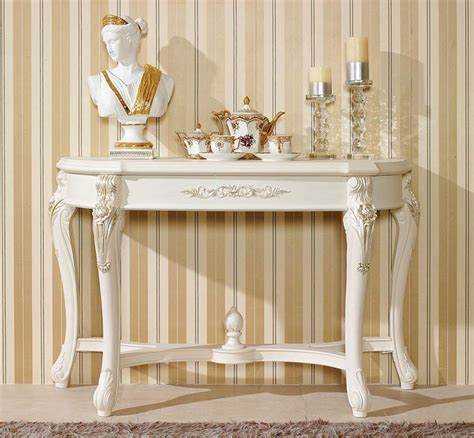 Какие материалы используются для изготовления консоли