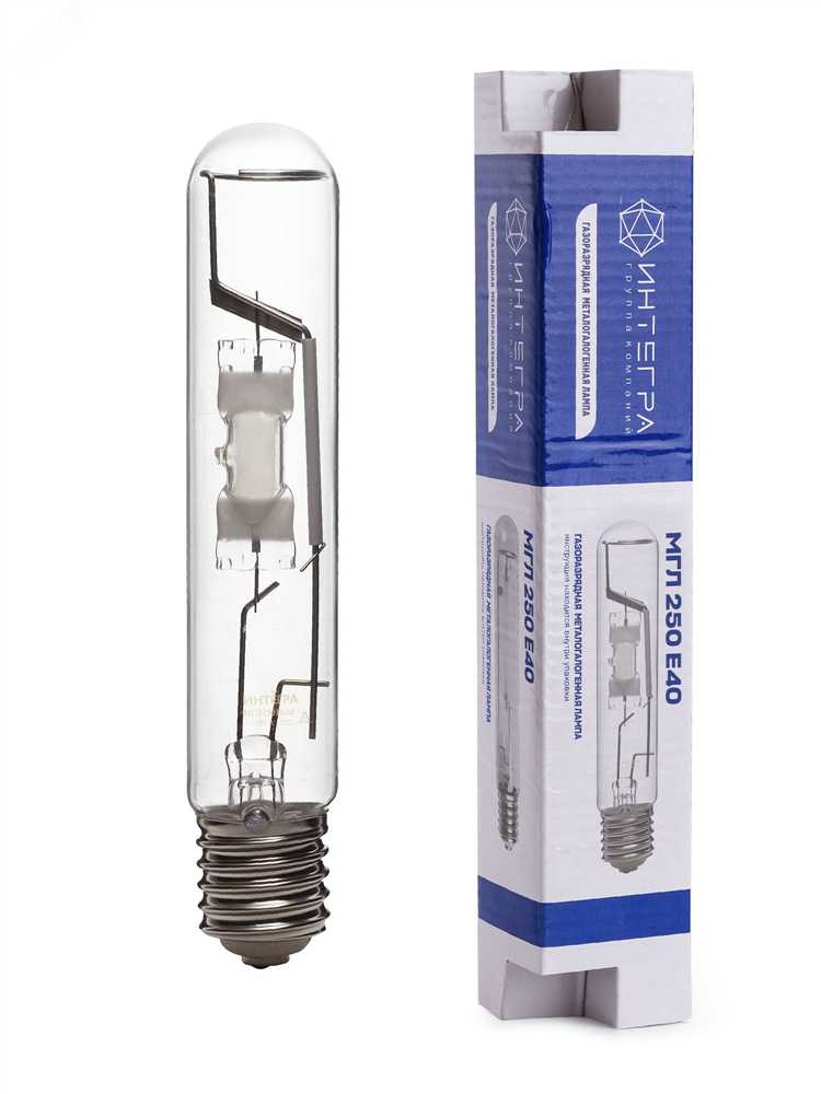 undefinedОбласть применения</strong> МГЛ ламп охватывает промышленное освещение, спортивные арены, уличное освещение и объекты с высокими требованиями к качеству света. Благодаря высокой световой отдаче и длительному сроку службы, эти лампы широко используются там, где важно обеспечить яркий и стабильный свет без частых замен.»></p>
<p>Использование МГЛ ламп особенно эффективно в помещениях с высокими потолками и больших площадях, где свет должен равномерно распределяться на значительном расстоянии. Помимо прочего, благодаря способности к воспроизведению спектра, близкому к дневному свету, они применяются в производственных зонах, где критично качество освещения для точности и безопасности работы.</p>
<h2>Принцип работы металлогалогенных ламп</h2>
<p><img decoding=