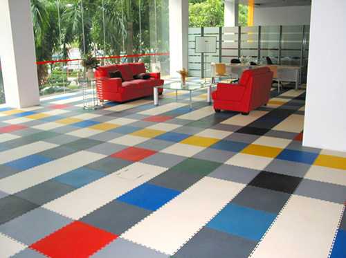 Разница в отзывах на мармолеум разных брендов: Forbo, Tarkett и другие