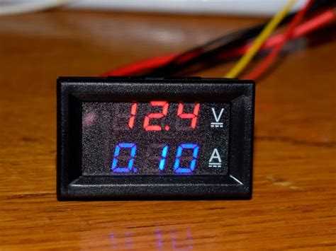 Как отличить постоянное и переменное напряжение по шкалам вольтметра