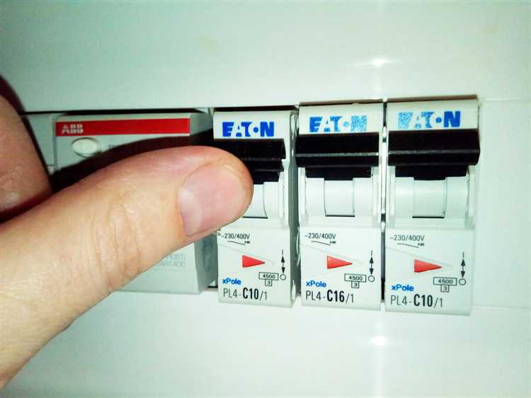 Проблемы с электропроводкой до дома и их отражение в автоматах