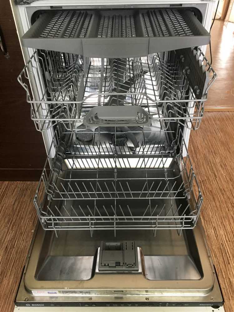 Что важно учитывать при установке встроенной посудомоечной машины в шкаф