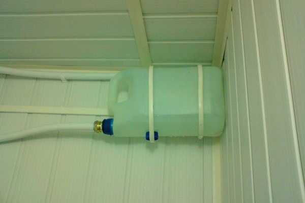 Когда необходимо заменять белый расширительный бак