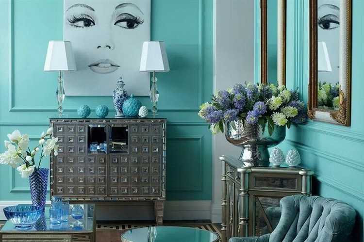 Комбинации цвета тиффани с нейтральными оттенками в одежде