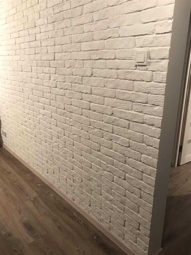 Подготовка поверхности: как правильно очистить и выровнять стены