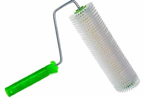 Как избежать повреждения покрытия при работе с игольчатым валиком